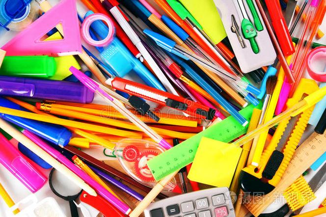 文具与学校用品的多彩世界