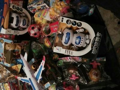 摆地摊卖玩具 一种值得尊重的创业方式