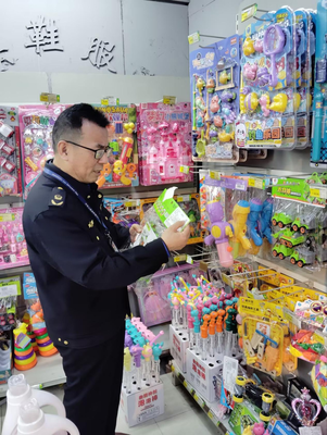 筑牢儿童安全防线——谢家集区市场监督管理局开展儿童用品及玩具专项检查行动